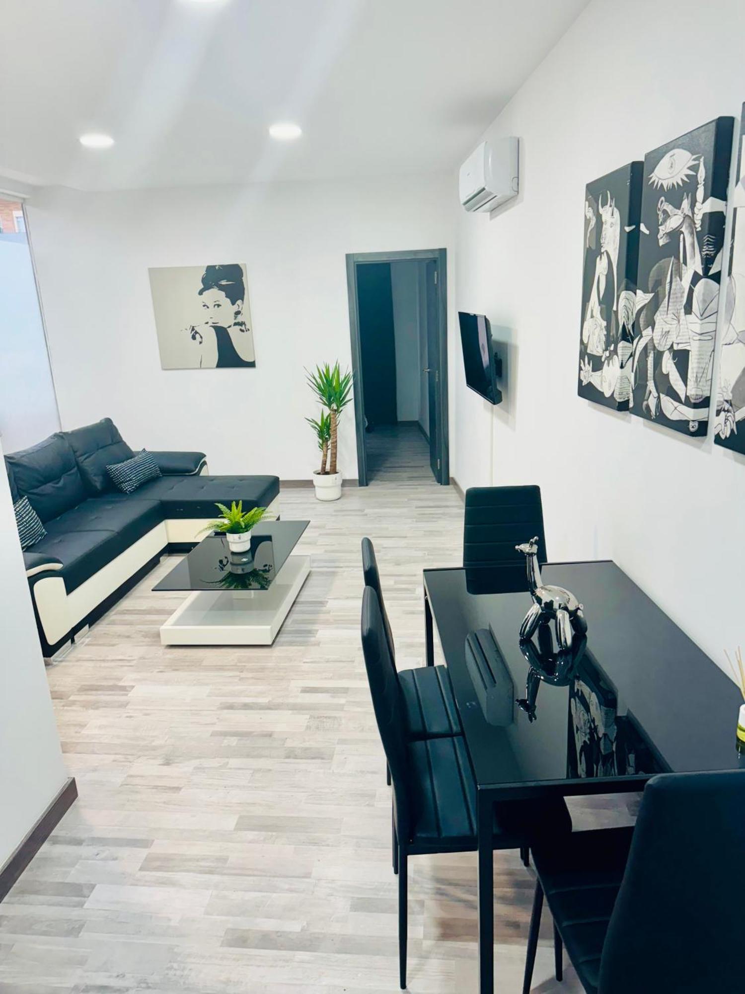 Duplex Th Sanse Norte 圣塞巴斯蒂安德洛斯雷耶斯 外观 照片