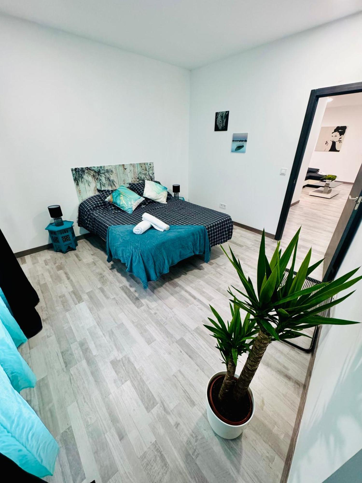 Duplex Th Sanse Norte 圣塞巴斯蒂安德洛斯雷耶斯 外观 照片