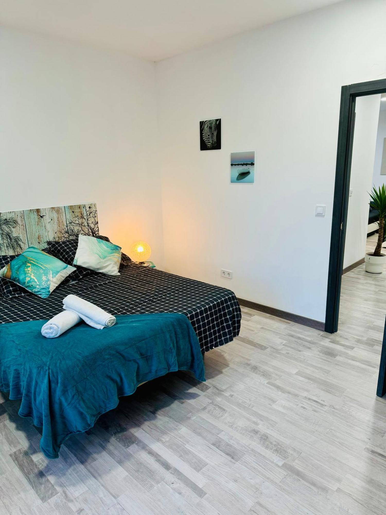 Duplex Th Sanse Norte 圣塞巴斯蒂安德洛斯雷耶斯 外观 照片