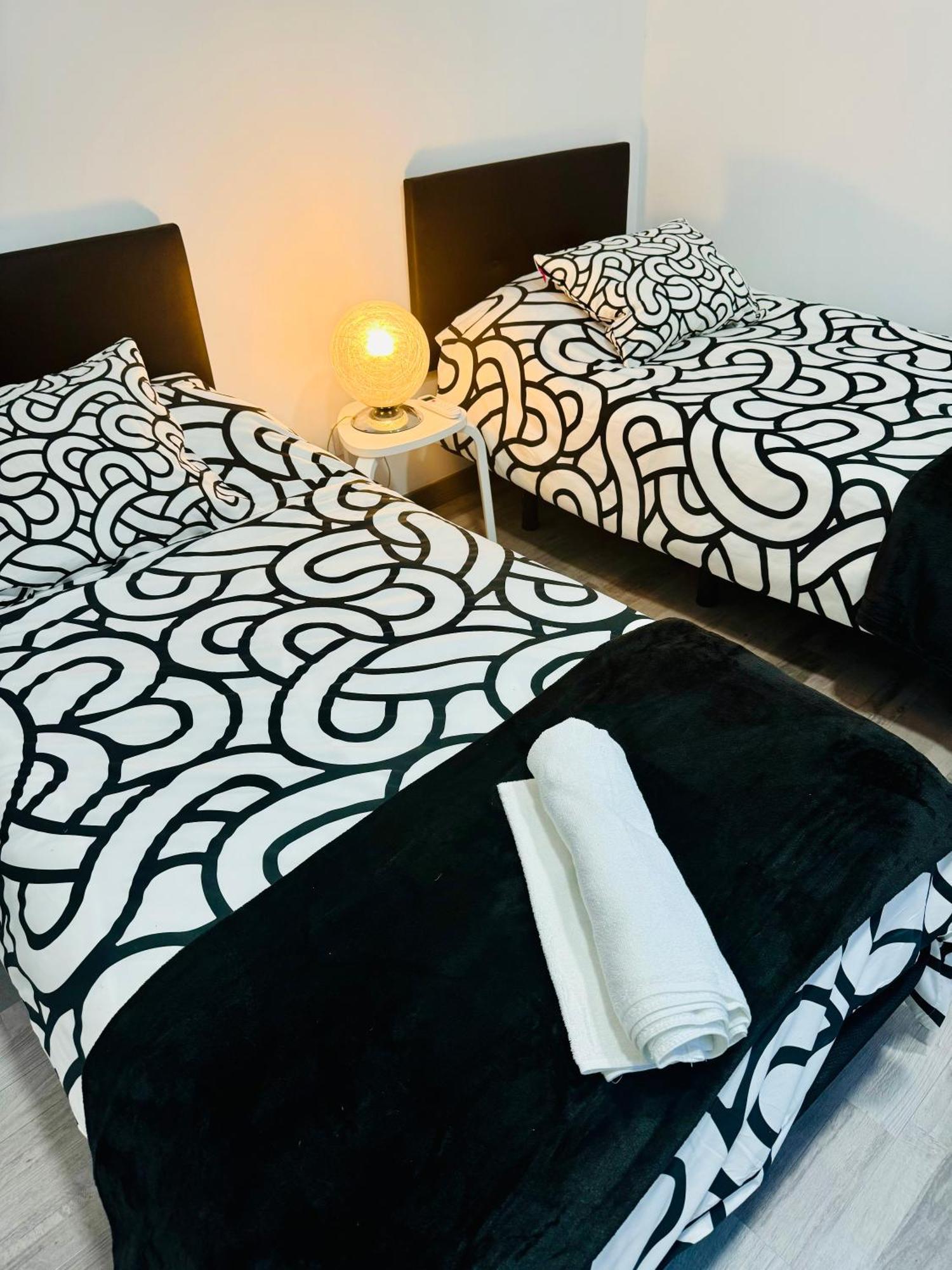 Duplex Th Sanse Norte 圣塞巴斯蒂安德洛斯雷耶斯 外观 照片